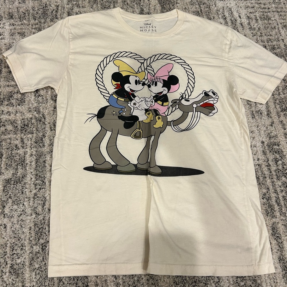 Cowboy Mickey and Minnie T-shirt
Size M